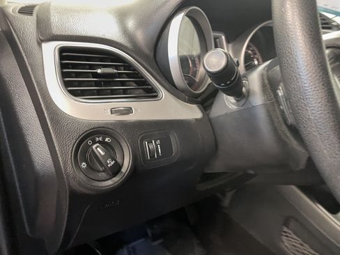 Used 2014 Dodge Journey SXT w/ Comfort/Convenience Group AWD/4WD image 14