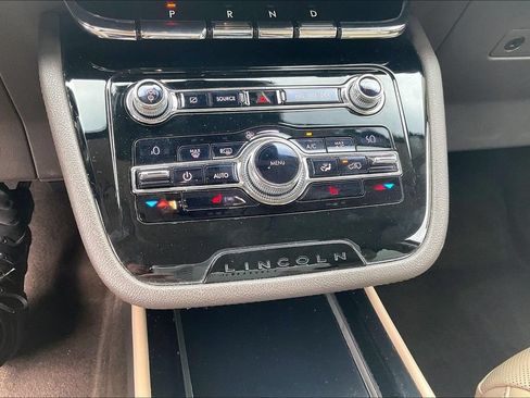 Used 2020 Lincoln Corsair FWD image 32