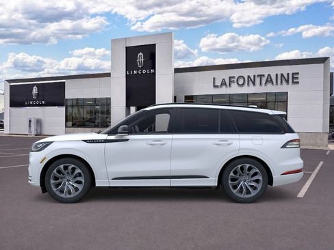 New 2026 Lincoln Aviator AWD image 3