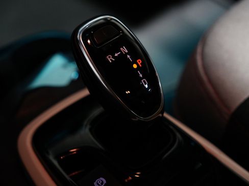 Used 2019 Chevrolet Bolt LT image 13