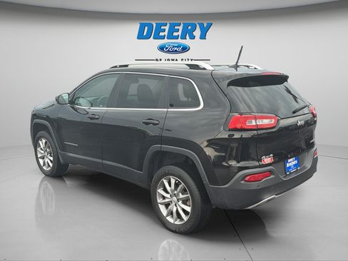 Used 2018 Jeep Cherokee Limited AWD/4WD image 6