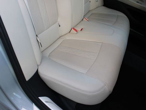 Used 2018 BMW 750i xDrive image 24