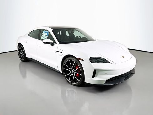 New 2025 Porsche Taycan 4S image 7