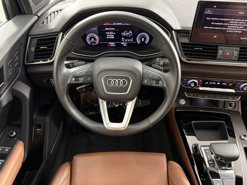 Used 2023 Audi Q5 2.0T Premium Plus w/ Premium Plus Package AWD/4WD image 13