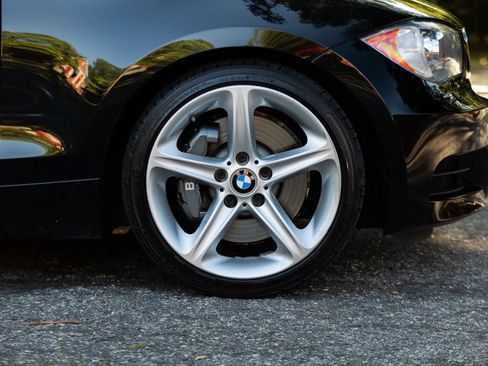 Used 2008 BMW 135i Convertible RWD image 15