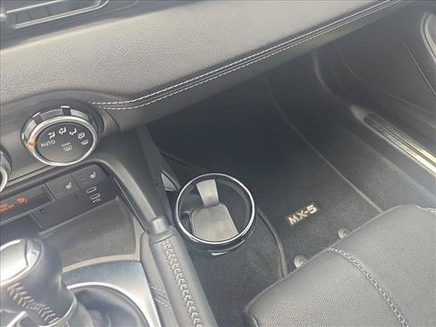 Used 2025 MAZDA MX-5 Miata RF Grand Touring RWD image 14