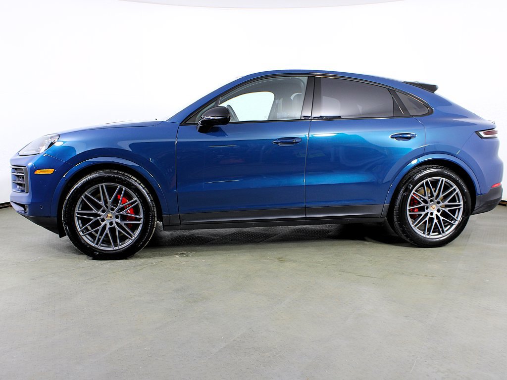 Certified 2026 Porsche Cayenne S AWD/4WD image 2