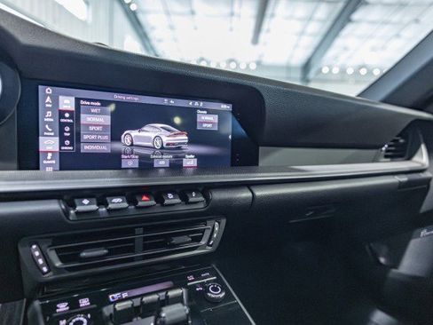 Used 2020 Porsche 911 Carrera S image 24