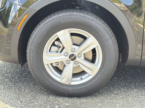 New 2026 Kia Sorento LX FWD image 16