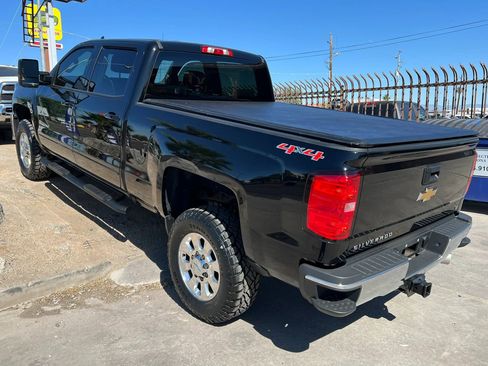 Used 2016 Chevrolet Silverado 2500 LT w/ LT Convenience Package image 10