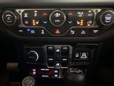 Used 2025 Jeep Wrangler Unlimited Rubicon 4xe w/ Safety Group AWD/4WD image 50