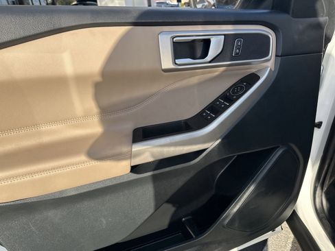 Used 2023 Ford Explorer XLT w/ Equipment Group 202A image 17