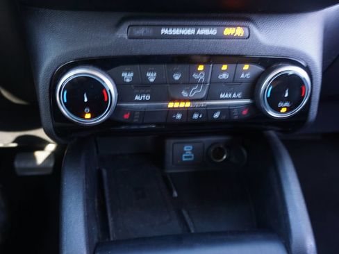Used 2022 Ford Escape SEL w/ Technology Package FWD image 13