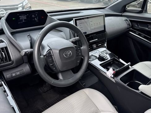 Used 2023 Toyota bZ4X AWD image 2