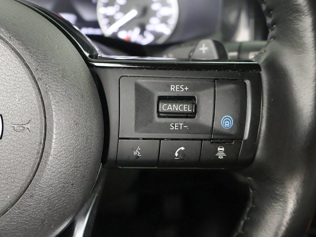 Used 2024 Nissan Pathfinder SL AWD/4WD image 42