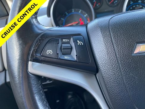 Used 2011 Chevrolet Cruze Eco image 9