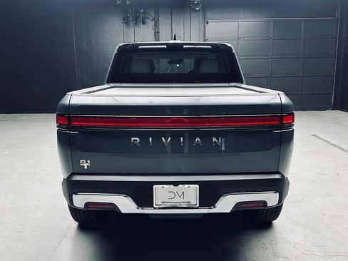 Used 2022 Rivian R1T Adventure AWD/4WD image 6