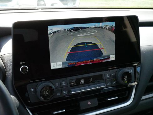 Used 2025 Toyota Grand Highlander AWD image 31