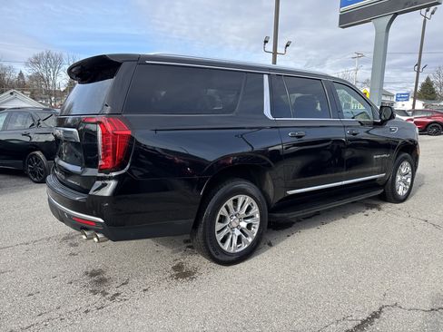 Used 2024 GMC Yukon XL Denali image 3