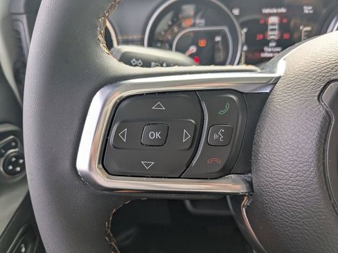 Used 2023 Jeep Wrangler Altitude image 11