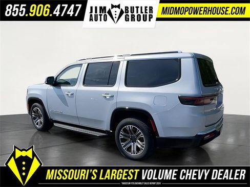 Used 2024 Jeep Wagoneer Series II image 8