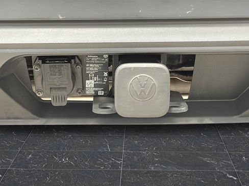 Used 2024 Volkswagen Atlas SEL AWD/4WD image 41