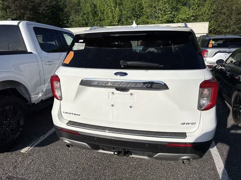 Used 2022 Ford Explorer Limited w/ Limited Technology Package image 16