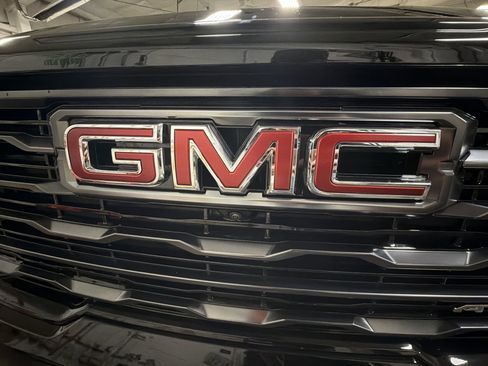 New 2026 GMC Acadia AT4 w/ Luxury Package image 31