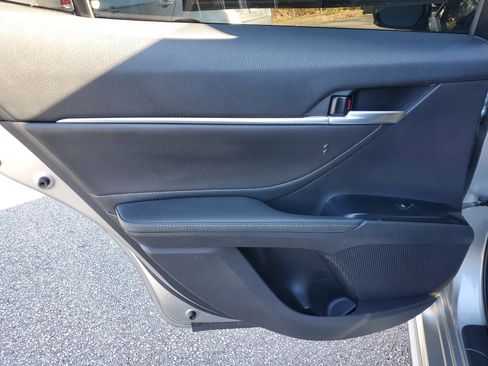 Used 2018 Toyota Camry XSE w/ Driver Assist Package image 13