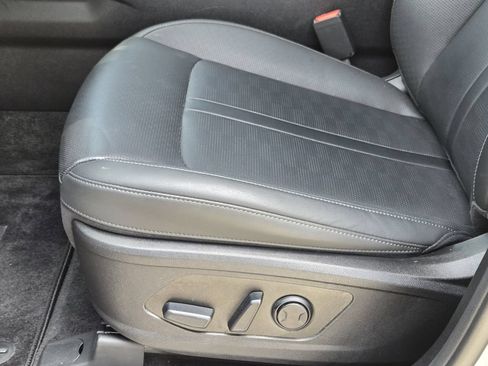 New 2025 Kia Sorento S AWD/4WD image 19