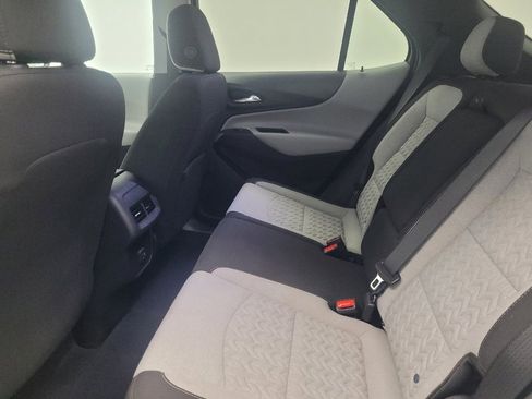 Used 2023 Chevrolet Equinox LT w/ Driver Convenience Package image 18