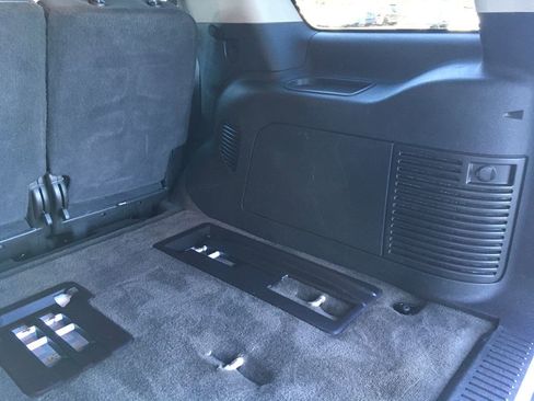Used 2008 Chevrolet Tahoe LS w/ Skid Plate Package AWD/4WD image 32