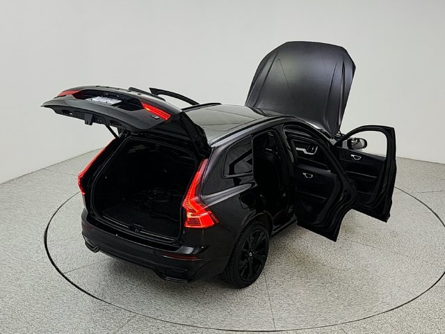 Used 2024 Volvo XC60 T8 Ultimate w/ Climate Package AWD/4WD image 60