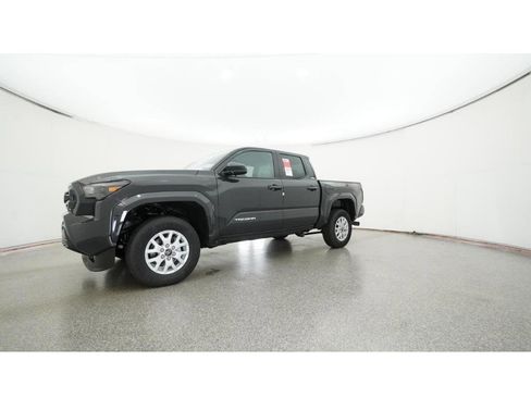 New 2025 Toyota Tacoma SR5 image 17