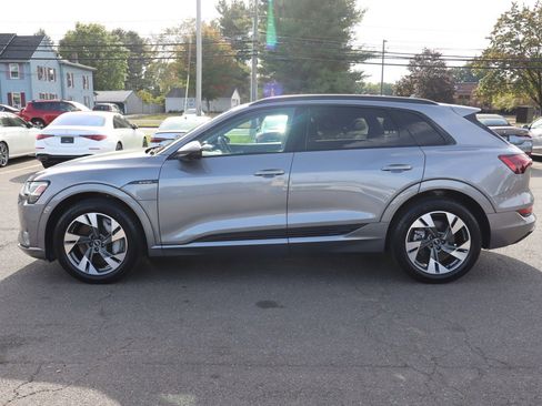 Used 2021 Audi e-tron Premium w/ Convenience Plus Package image 8