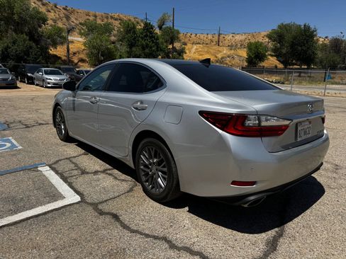 Used 2018 Lexus ES 350 w/ Navigation System Package FWD image 6
