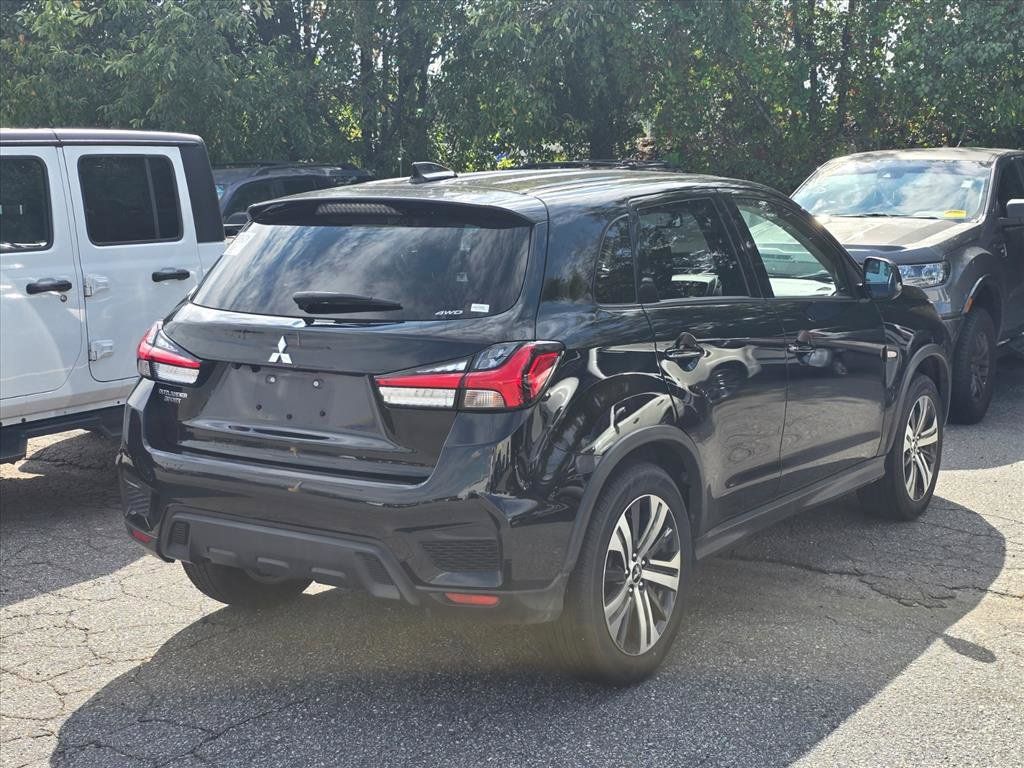 Used 2025 Mitsubishi Outlander Sport ES AWD/4WD image 11
