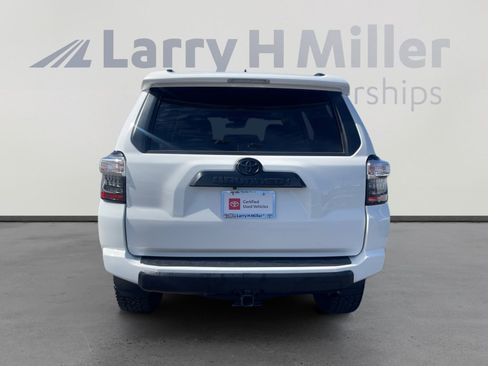 Certified 2023 Toyota 4Runner TRD Off-Road Premium w/ Moonroof Package image 4