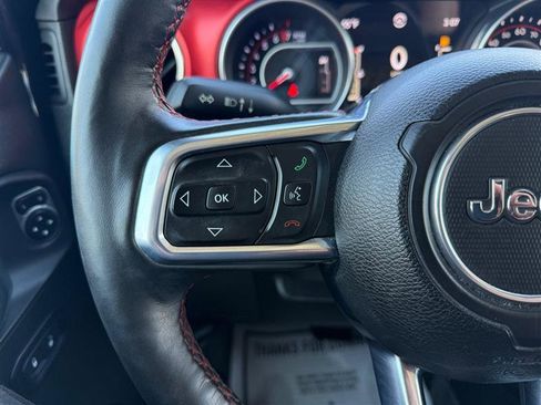 Used 2018 Jeep Wrangler Unlimited Rubicon image 32