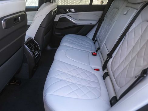 Used 2026 BMW X5 sDrive40i w/ M Sport Package RWD image 15