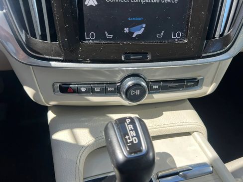 Used 2018 Volvo V90 T5 Cross Country w/ Convenience Package AWD/4WD image 22