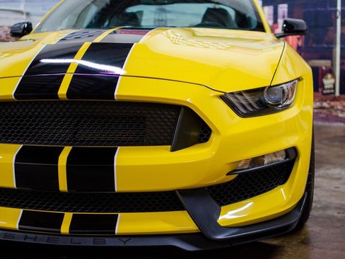 Used 2016 Ford Mustang Shelby GT350 w/ Technology Package image 15