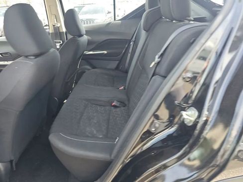 Used 2021 Nissan Kicks S image 16