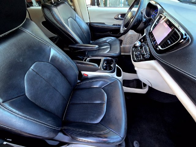 Certified 2022 Chrysler Pacifica Touring-L FWD image 21