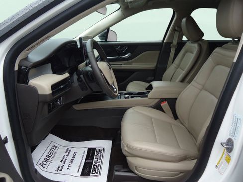 Used 2023 Lincoln Corsair AWD w/ Equipment Group 101A image 22