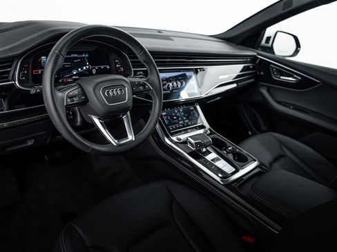 Used 2023 Audi Q8 Prestige AWD/4WD image 9