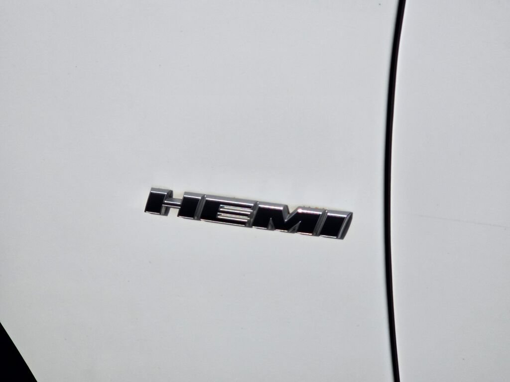 Used 2017 Dodge Charger R/T RWD image 13