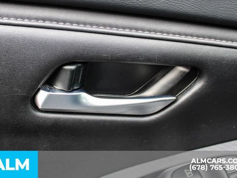 Used 2024 Nissan Sentra SV FWD image 38