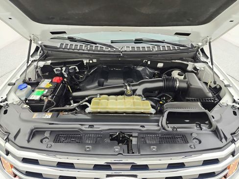 Used 2020 Ford Expedition Max XLT w/ Equipment Group 202A RWD image 17
