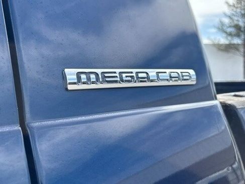 Used 2006 Dodge Ram 2500 Truck SLT image 32